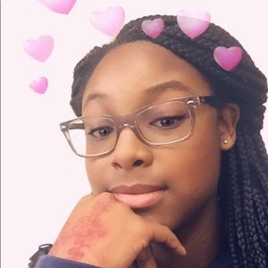 Meet your Posher, Kori